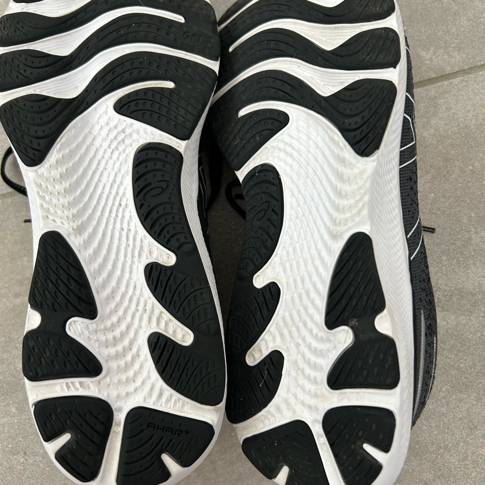ASICS Women's Running Shoe - Picture 3 of 7